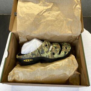 Keen Yogui Arts Slipper Men's Shoes Camo Green 1002034 Mens comfort Size 7 New